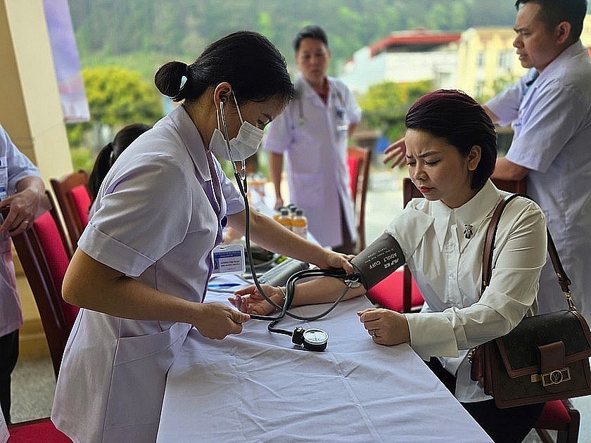 Opening Ceremony of 'Footsteps in the Clouds' 2025: A journey over mountains, touching the sky, and connecting journalists