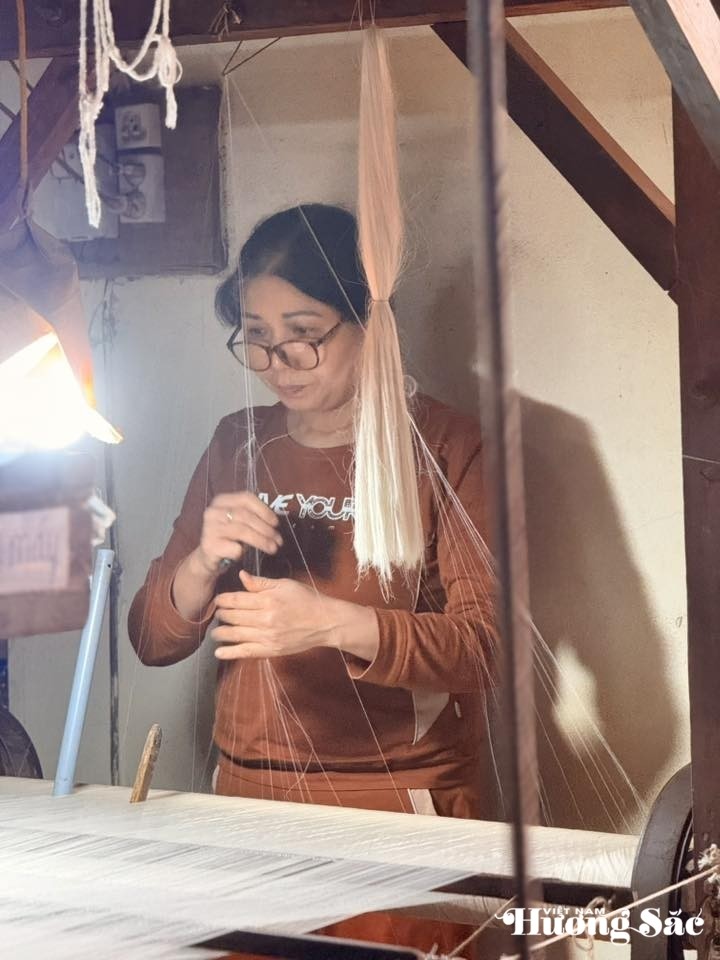 Van Phuc Silk Village: Weaving tranquility through memories and colors