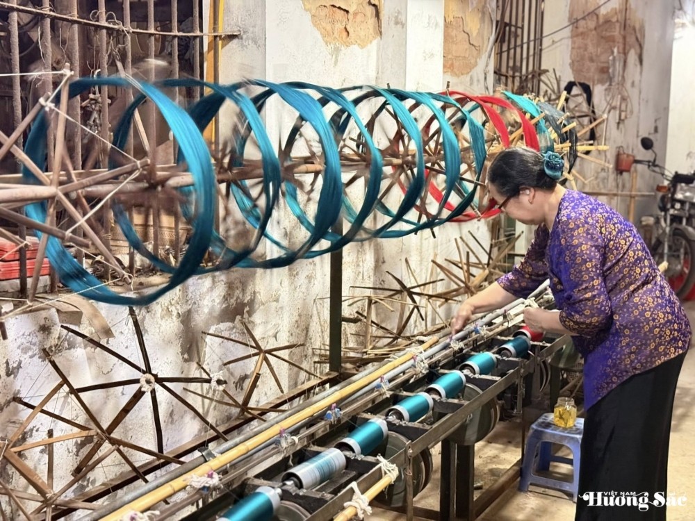 Van Phuc Silk Village: Weaving tranquility through memories and colors